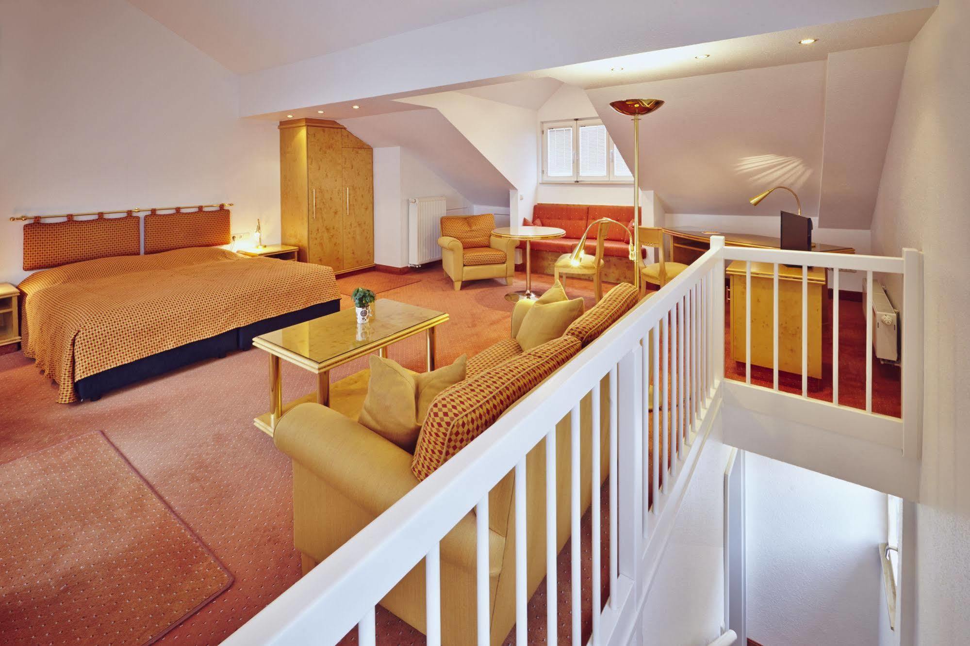 Hotel Waldhorn Weingarten  Dış mekan fotoğraf