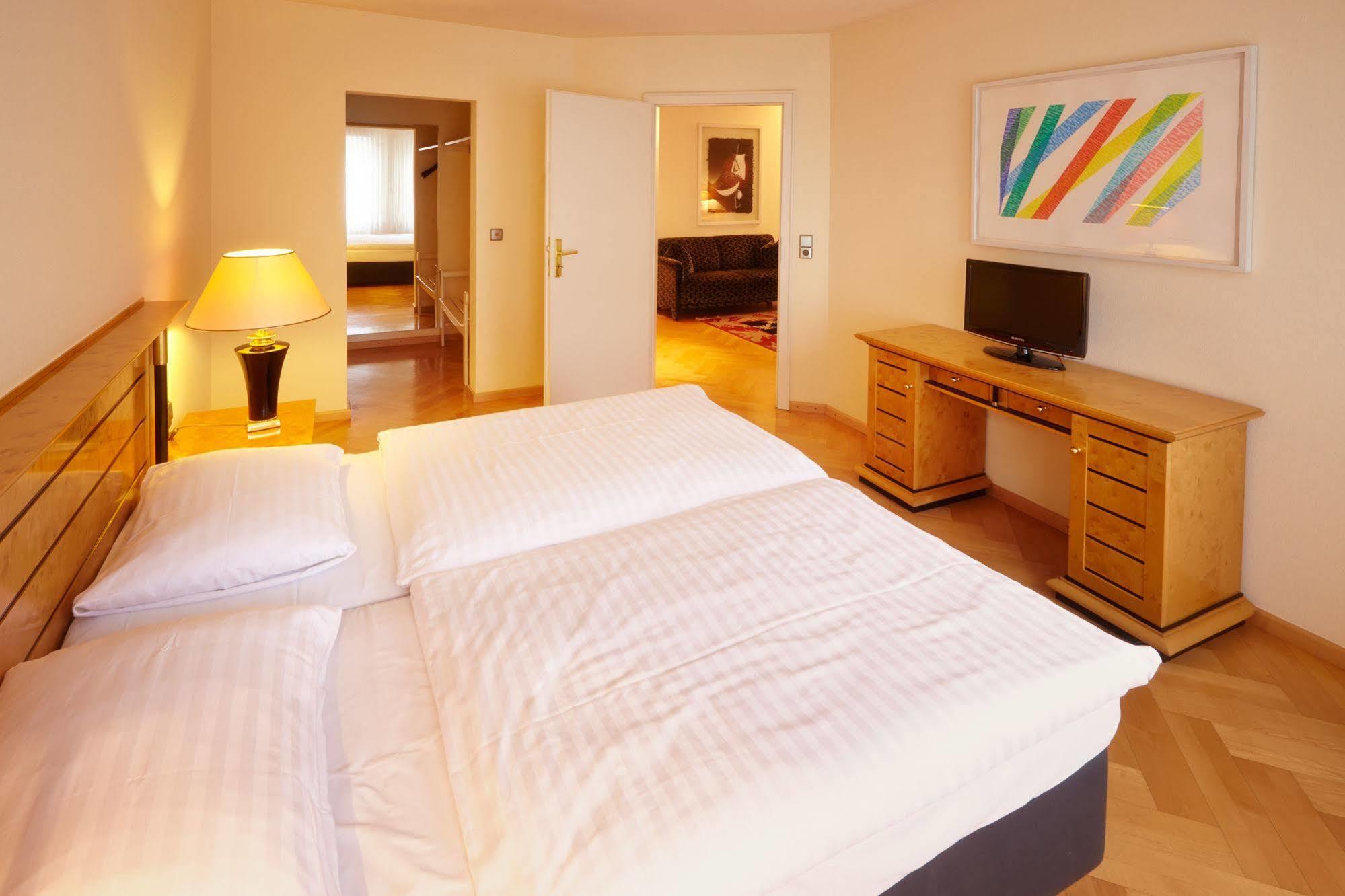 Hotel Waldhorn Weingarten  Dış mekan fotoğraf